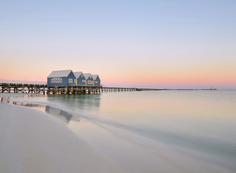 06th Marg Edwards Sunrise Busselton Jetty