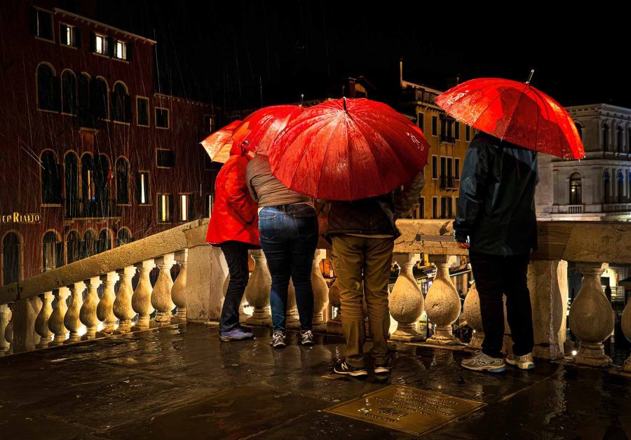 06th Mario Mirabile Rialto red rain